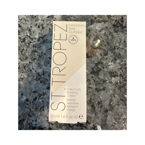 St. Tropez Gradual Tan Classic Daily Youth Boosting Cream Full size (1.6 Oz.) - Picture 2 of 7